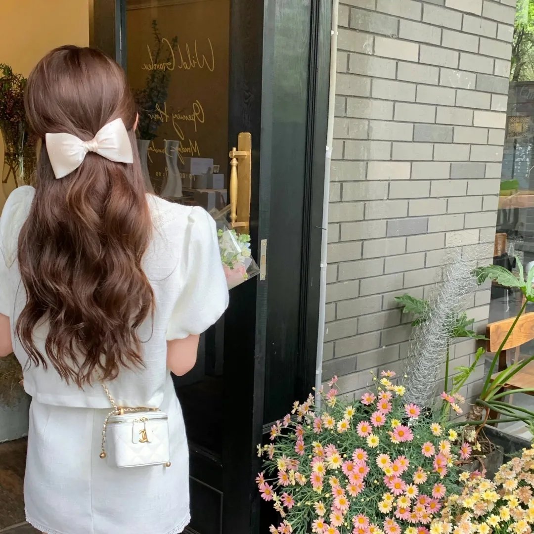 四月某时